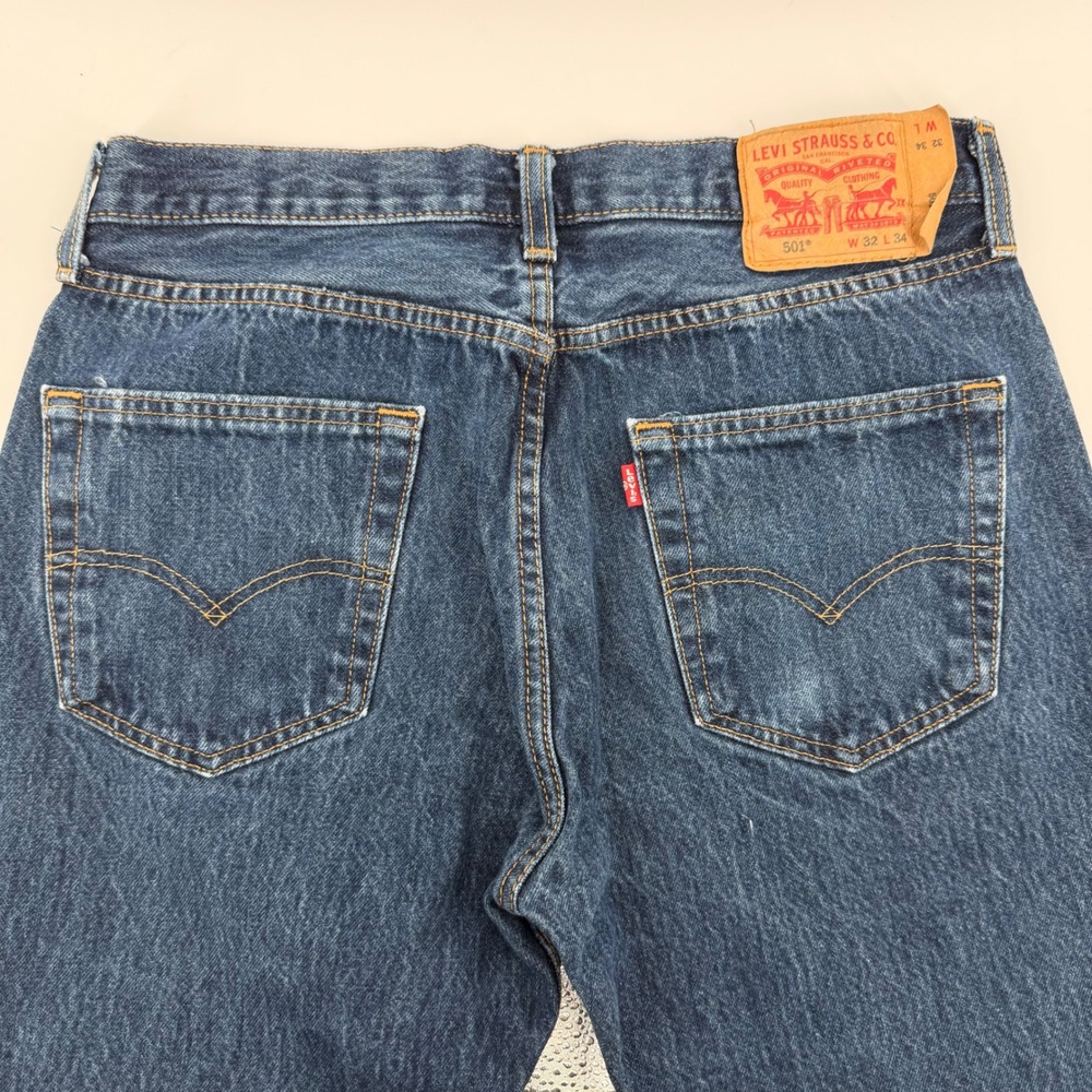 Levis 501 Original Fit Jeans Mens 32x34 Dark Wash Blue Button Fly 00501-0115
